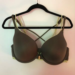 Green racerback, front closer 44C Cacique bra